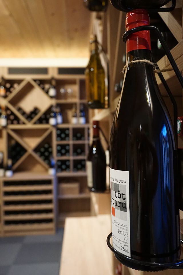 Cave à Vins aux Rousses